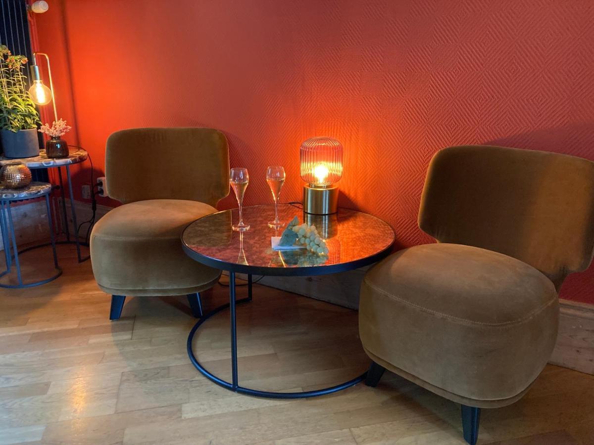 Les Berges Hotell Bourbourg Eksteriør bilde