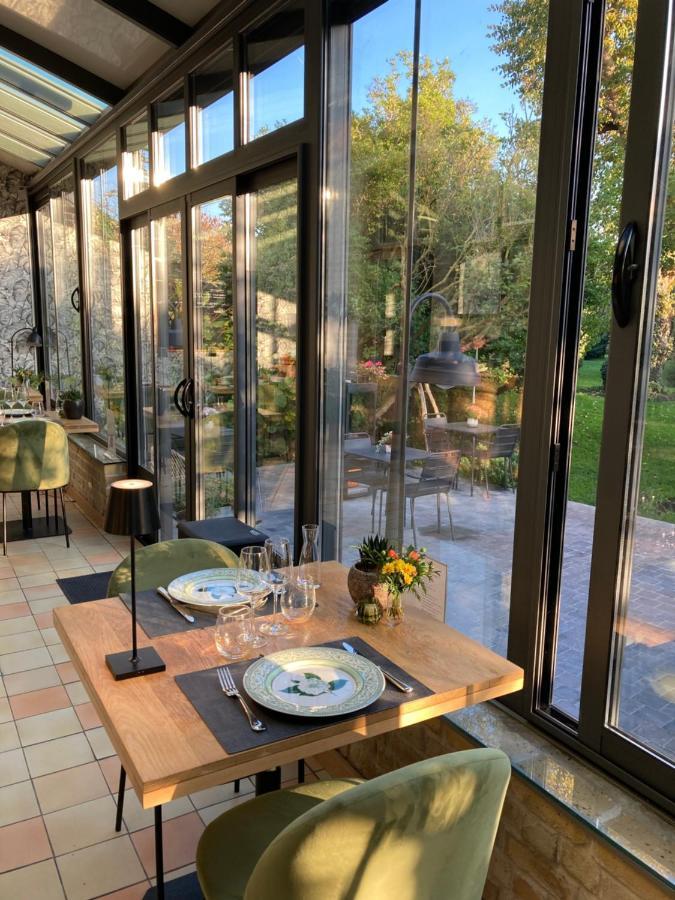 Les Berges Hotell Bourbourg Eksteriør bilde